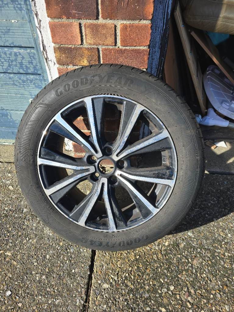 Ford puma wheel  215 55 17