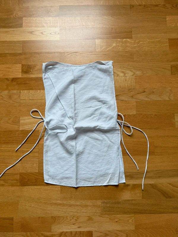 Women's top (Size M)