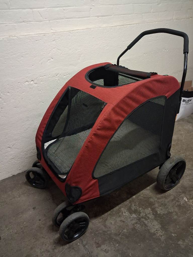 Dog stroller / pushchair