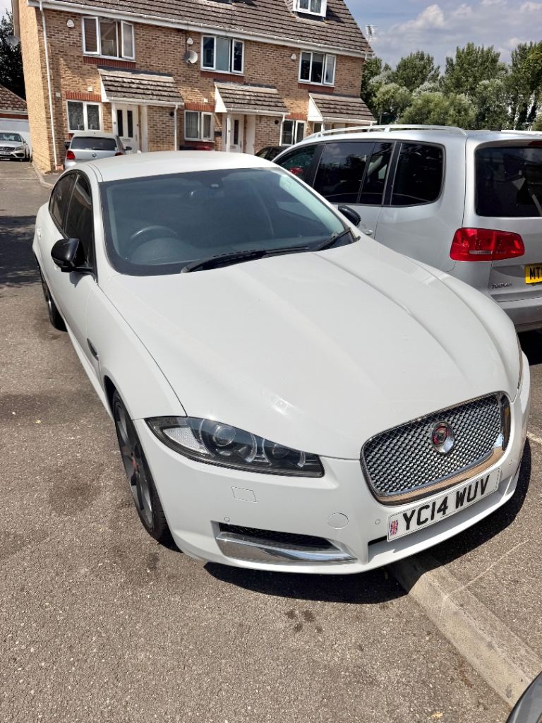 Jaguar, XF, Saloon, 2014, Other, 2993 (cc), 4 doors