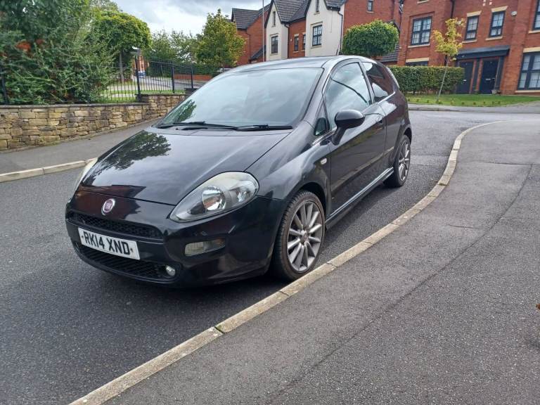 2014 fiat punto 1.4 petrol manual with long mot till 11th march 2027