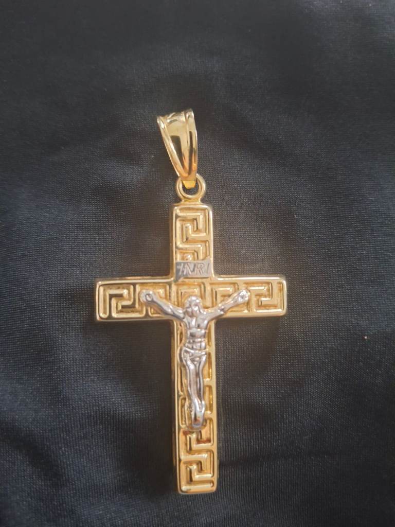 14kt gold cross.
