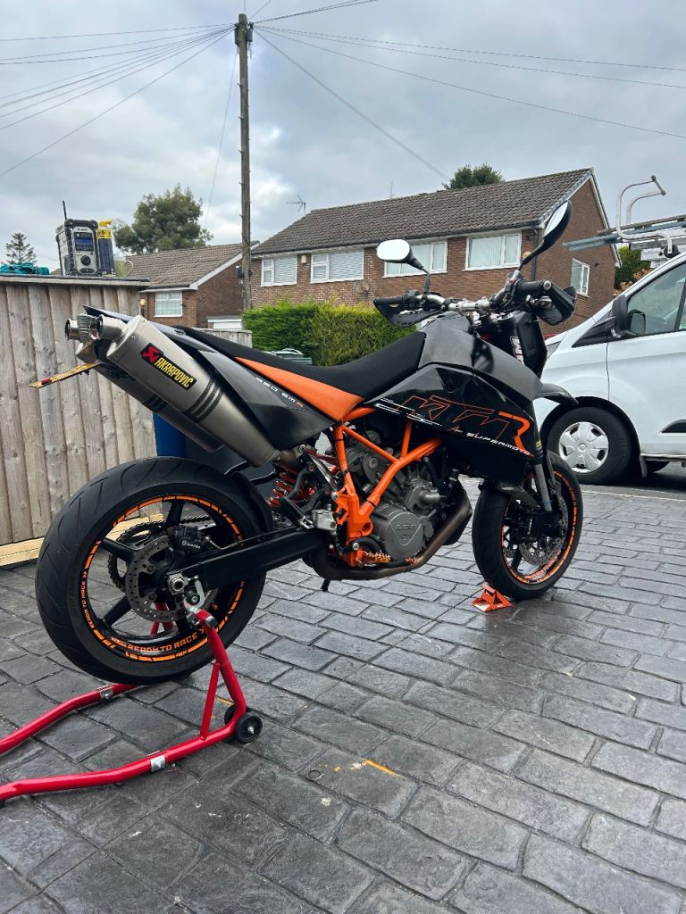 KTM 950 SMR deposit taken 