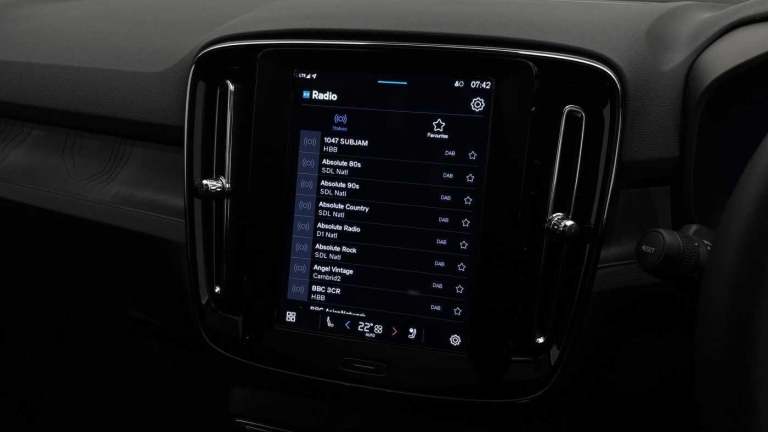 2025 Volvo EC40 Single Motor Extended Range 78kWh Plus SUV 5dr Electric Auto (252 ps) ESTATE Elec...