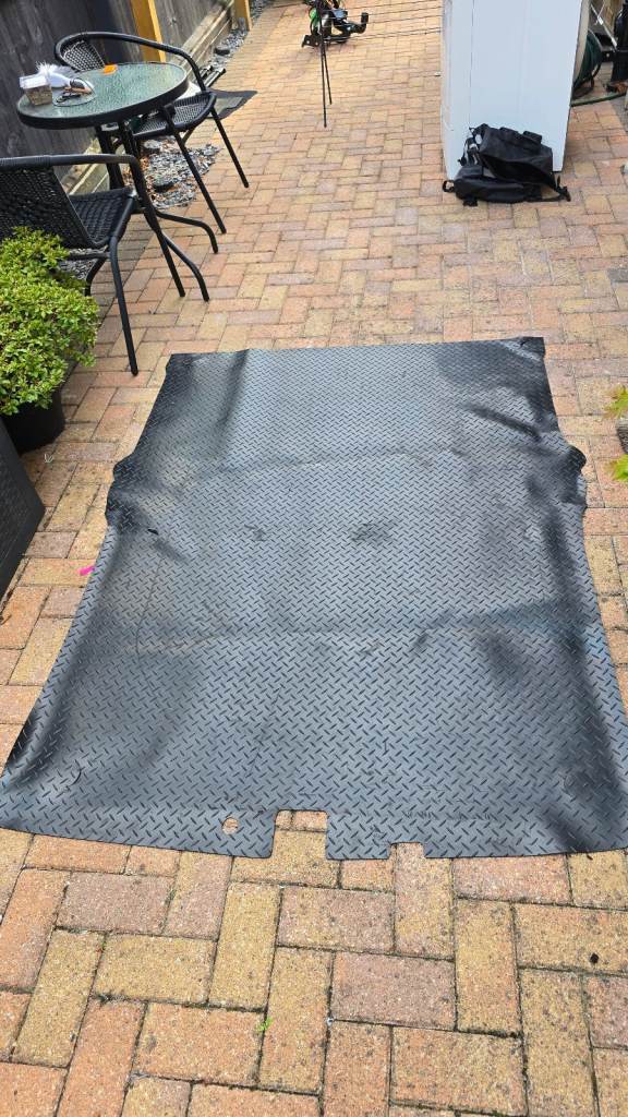 Peugeot Partner 2019+ SWB rear bay mat