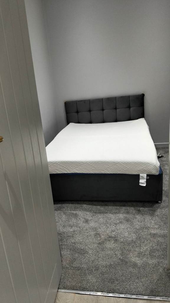Studio apartment for single or for couple near norbury 
