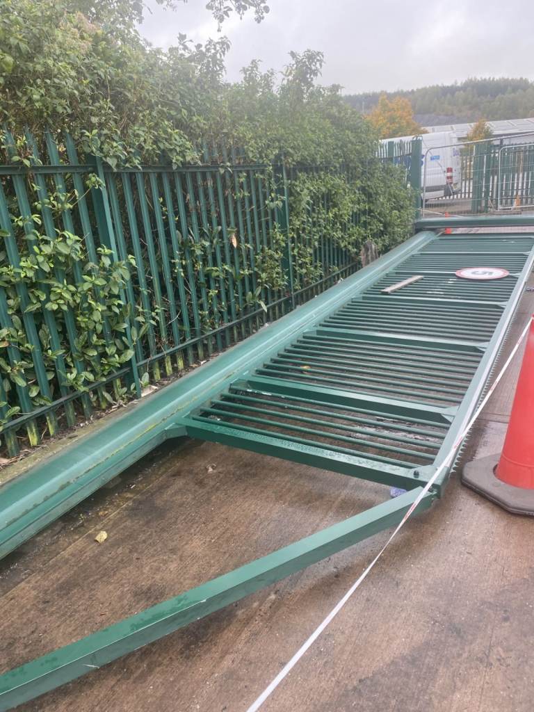 image for Automated Cantilever Gate