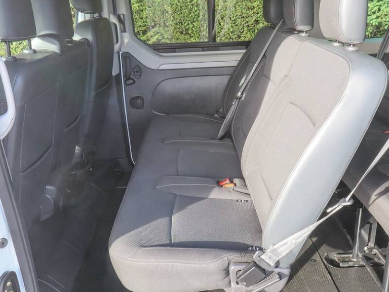 2023 Renault Trafic LL30 Sport Nav 2.0DCI 145BHP L2 LWB 9 SEAT MINIBUS, Rev Cam, Air Con, Cruis M...