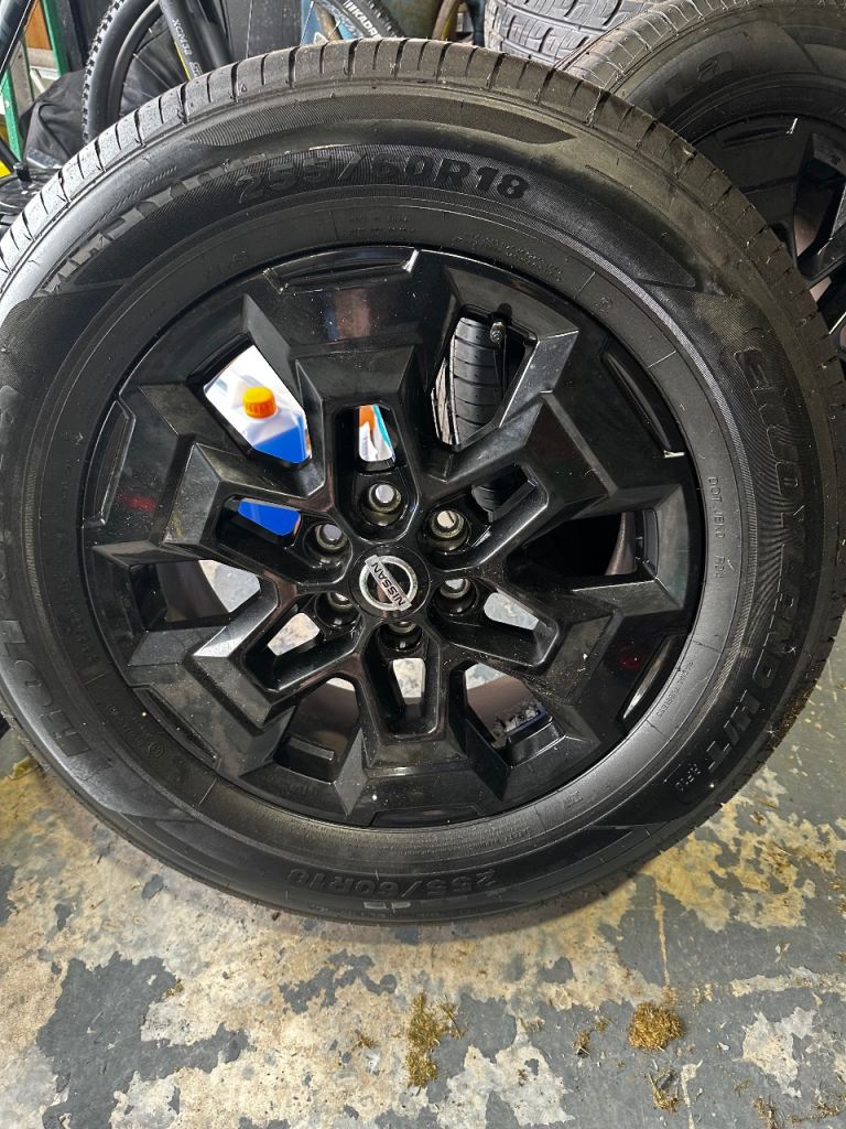 nissan navara 18inch alloys 