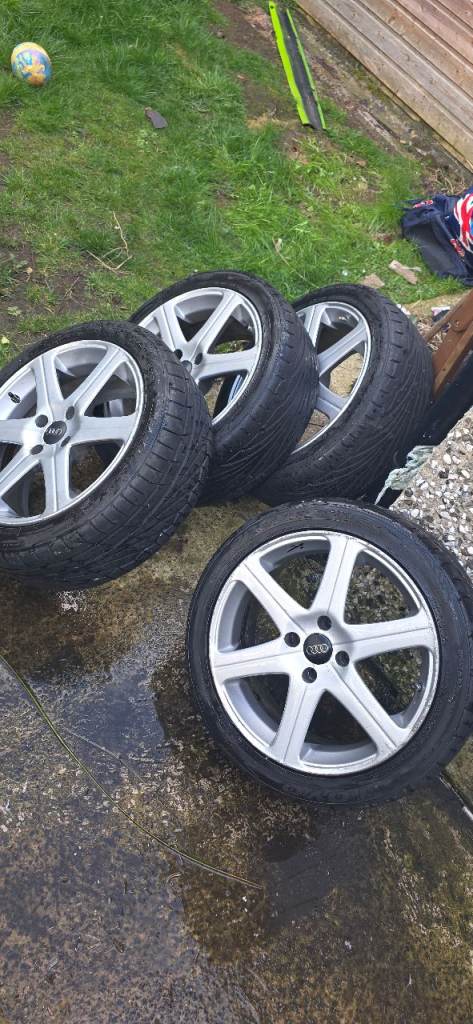 17” alloys with Toyo Proxes tyres, 7Jx17 H2 4x108 x4