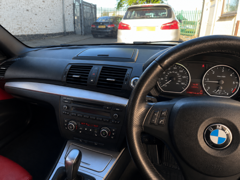 BMW, 1 SERIES, Coupe, 2010, Semi-Auto, 1995 (cc), 2 doors