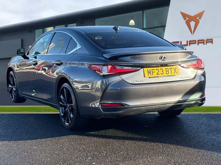 2023 Lexus ES 2.5 300h F Sport E-CVT Euro 6 (s/s) 4dr Saloon PETROL/ELECTRIC Automatic