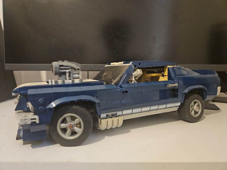 LEGO Technic Muscle Car Building Set – Blue, Good Condition