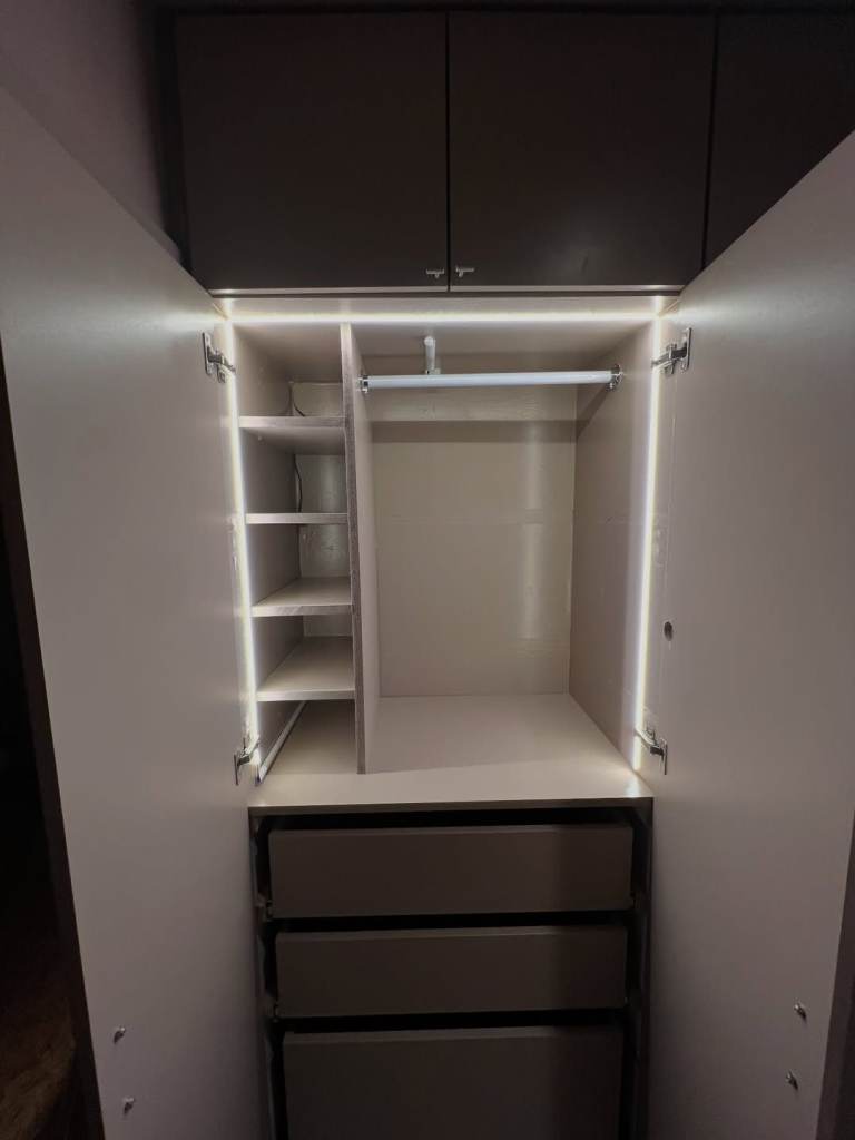 Expert Carpentry & Joinery – Fitted Wardrobes, Bespoke Furniture & Custom Woodwork