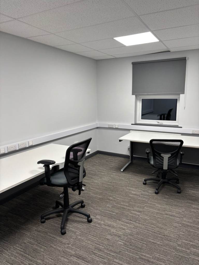14.50 m2 recently refurbished office available for rent as a serviced office.