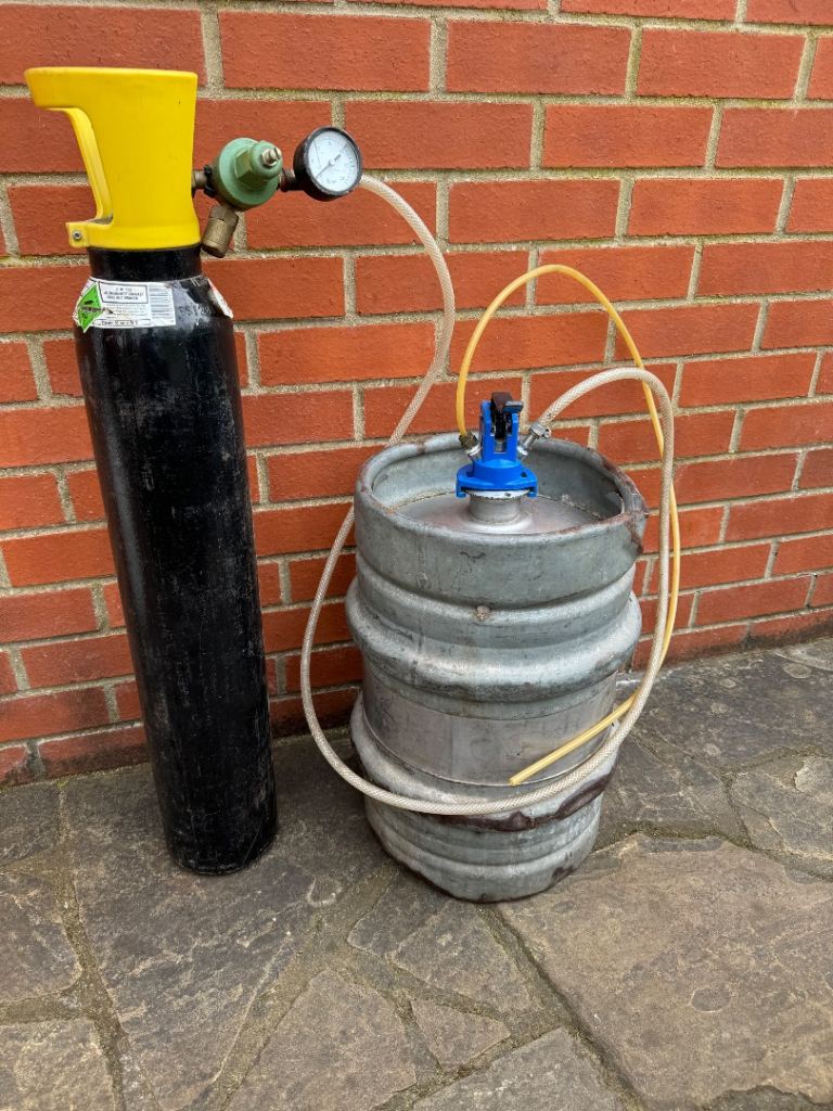 Home Brew Beer Keg Adaptor CO2 & Regulator 