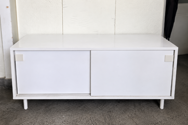 FREE White Storage / Shoe Cabinet – Collection Only