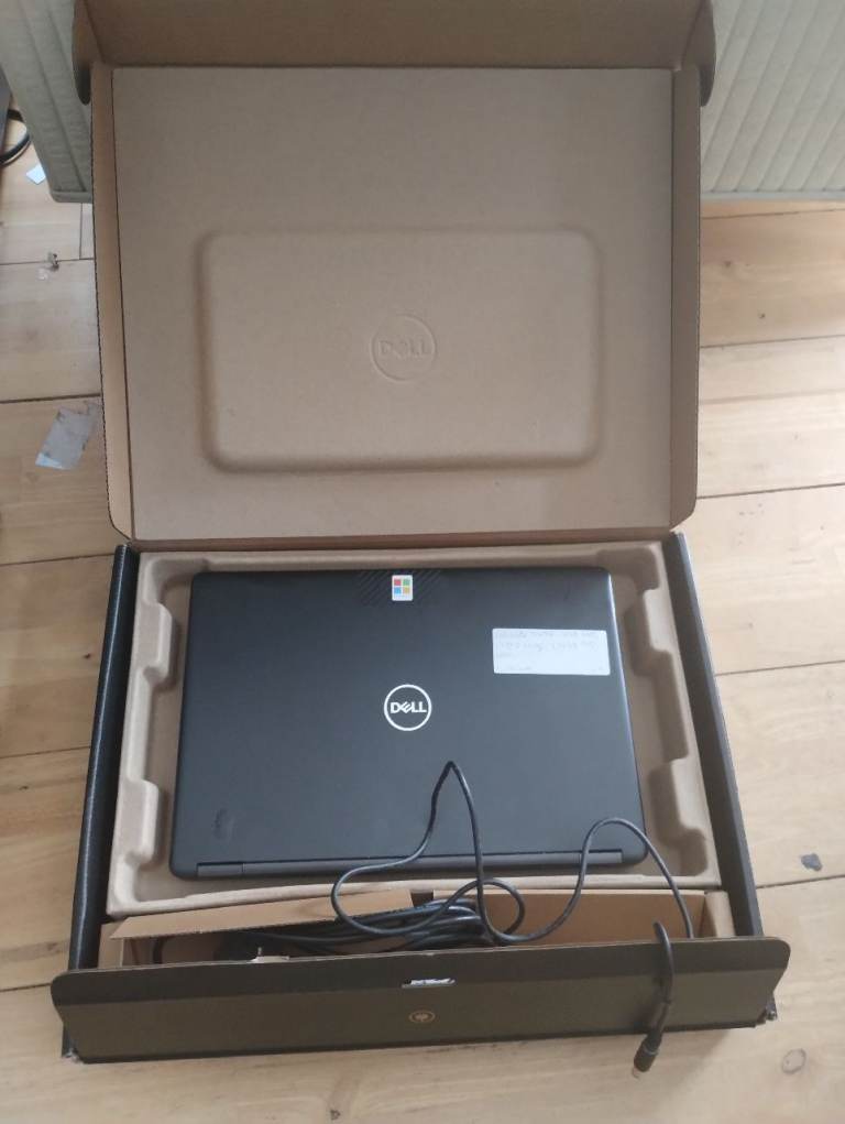 Dell Laptop. 16GB RAM, Windows 11, FULL Microsoft Office. i5, 256GB SSD, HDMI, WebCam 