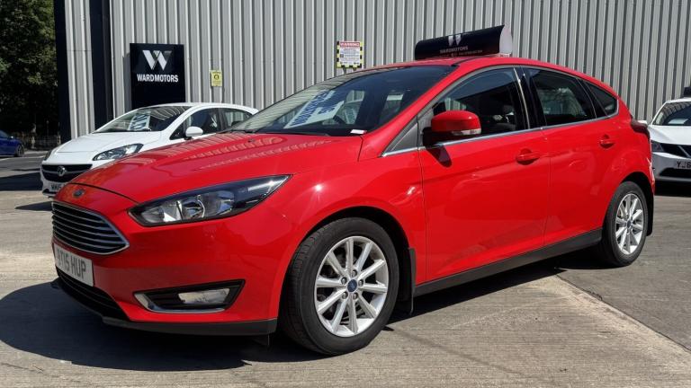 FORD FOCUS 1.0 T EcoBoost Titanium Red 5dr SATNAV+LOW TAX+9 STAMPS 2015