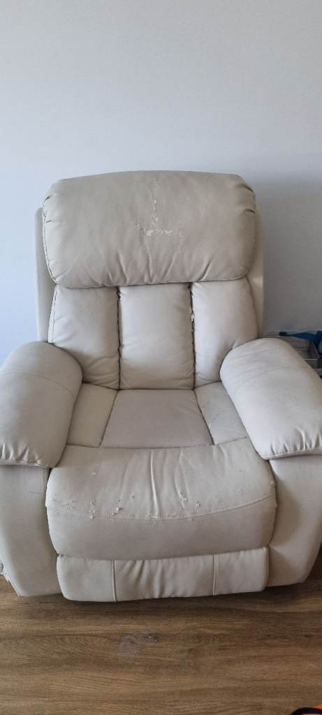 La-Z-Boy chair recliner with electric massage
