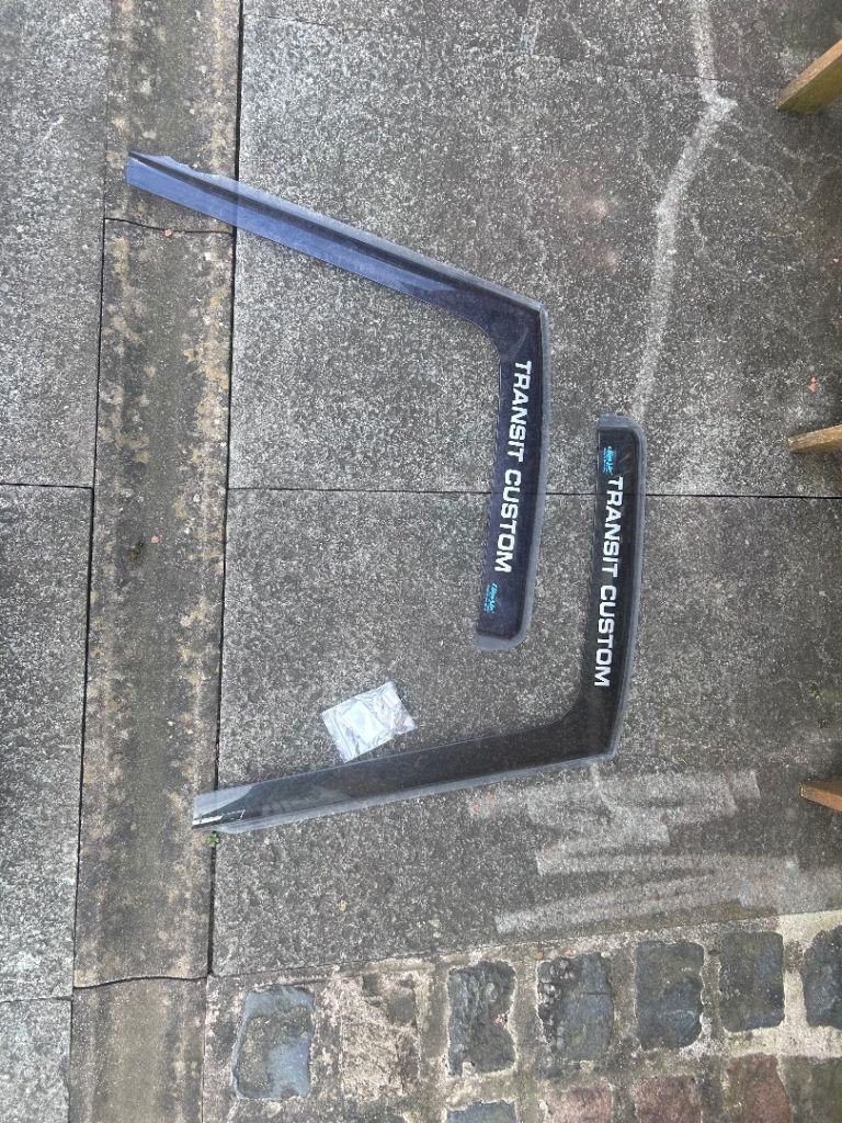 Transit custom wind deflector 