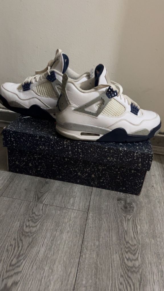 Jordan 4 midnight navy 
