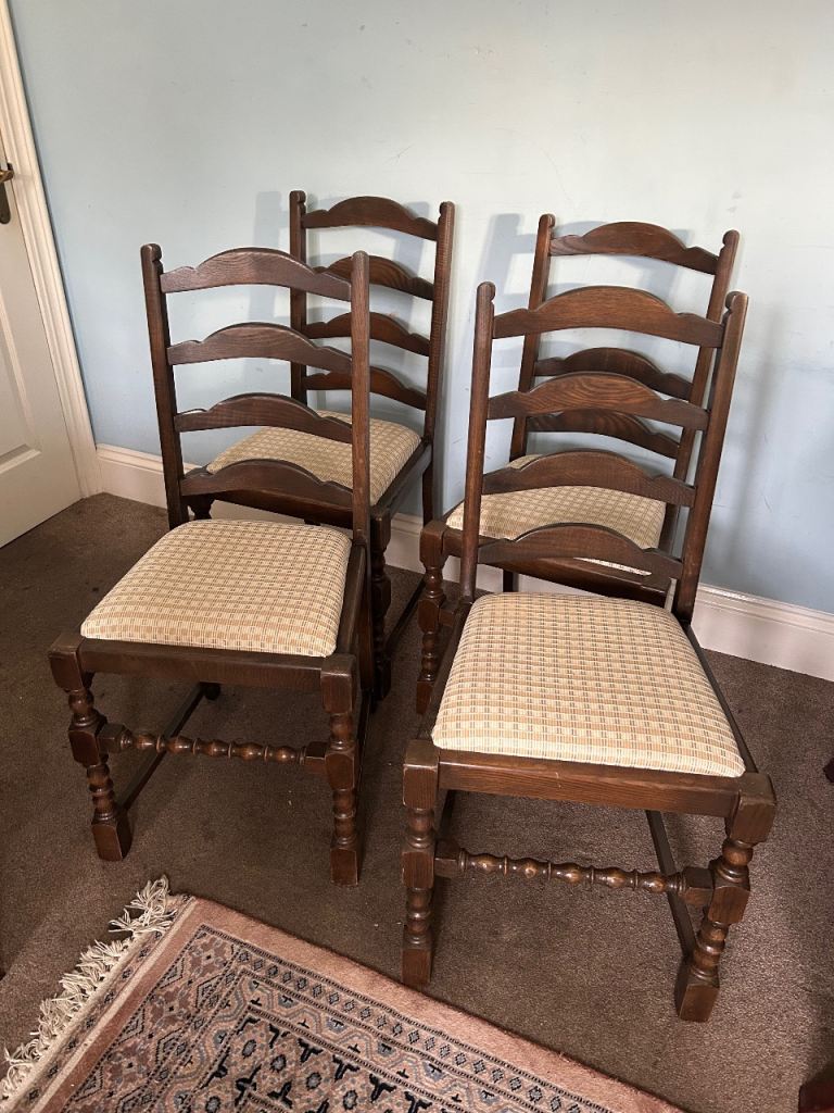 4 Vintage Solid Oak Ladder Back Dining Room Chairs Turned Legs  J074