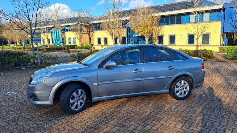 2007 Vauxhall Vectra 2.2 Direct Petrol Automatic – Rare Spec – New MOT – ULEZ Compliant