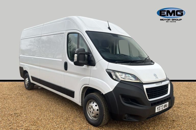 Peugeot Boxer 2.2 Bluehdi 335 Professional Premium  Plus Panel Van 5dr Diesel