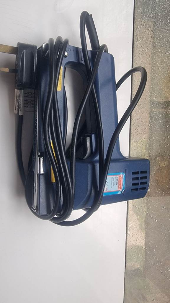 Electric staple 