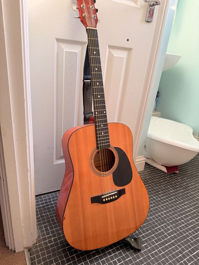Acoustic Guitar with Strap – Good Condition