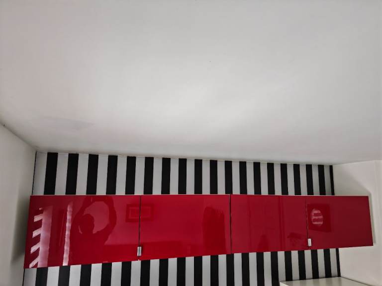 2 IKEA Besta units With Red Gloss Doors & 4 Shelves FREE DELIVERY 168