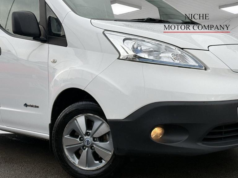 2020 Nissan e-NV200 40kWh Tekna Auto SWB 5dr (Quick Charge) PANEL VAN Electric Automatic