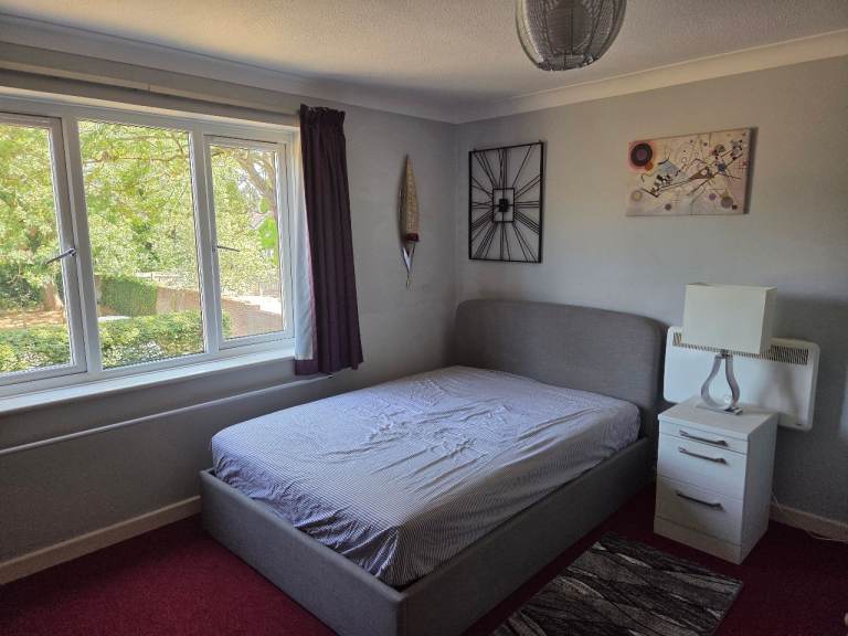 Large, Spacious Double Room