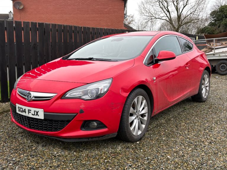 Vauxhall, ASTRA GTC, Hatchback, 2014, Manual, 1956 (cc), 3 doors