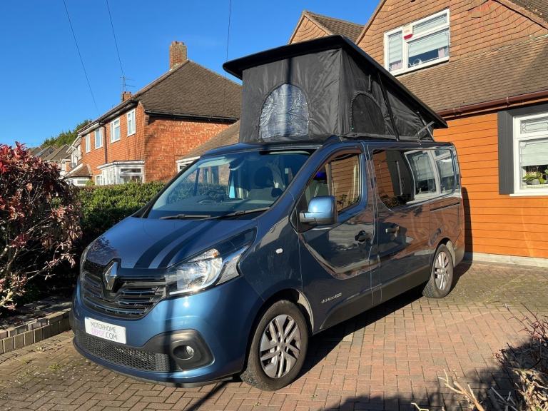 Renault Trafic Sport Pop Top Camper / Day Van 2015 / 65 Plate