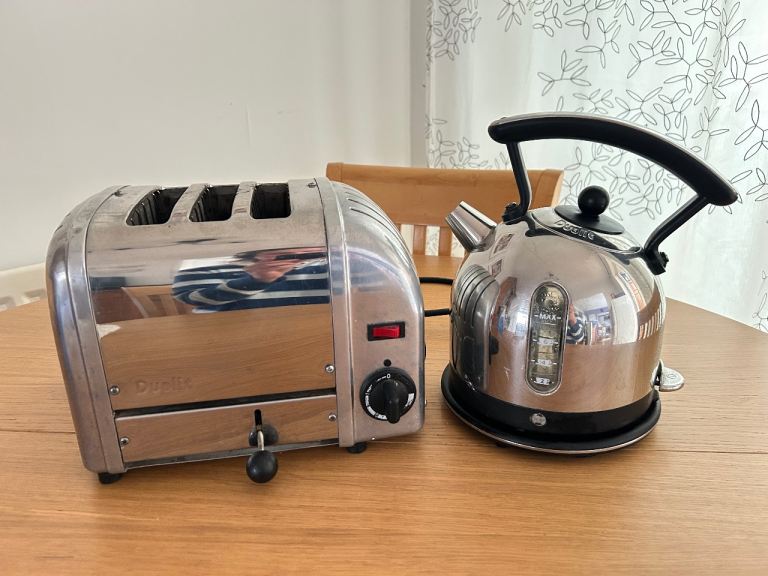 Dualit Classic 3 Slice Toaster & Dome Kettle Smeg 
