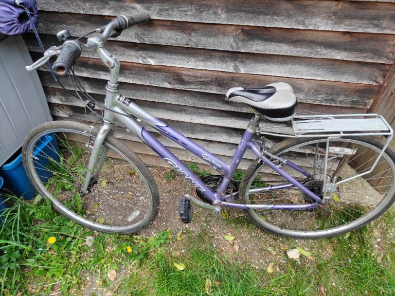 giant cypress ladies bike Size S 18 speed ridable