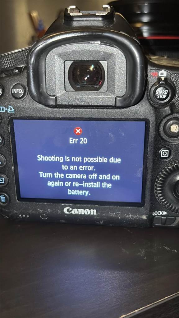 Canon 5D Mark III Camera Bundle + 3 Lenses, Battery, Charger & Bag - Faulty Body / Spares or Repair