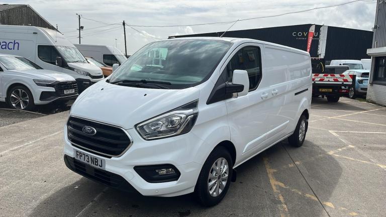 2023 Ford Transit Custom TRANSIT CUSTOM 300 L2 H1 DIESEL FWD  2.0 Eco Blue 130ps Low Roof Van Die...