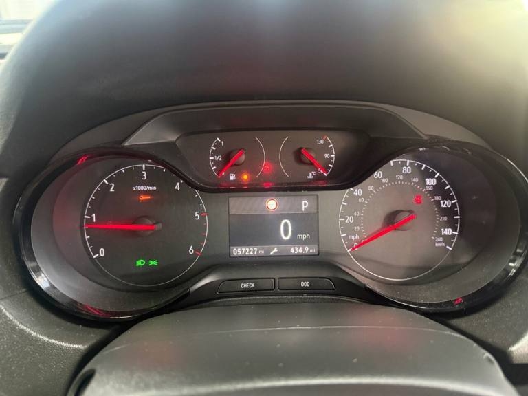 2018 Vauxhall Grandland X 1.5 Turbo D BlueInjection SE SUV 5dr Diesel Auto 8Spd Euro 6 (s/s) (130...