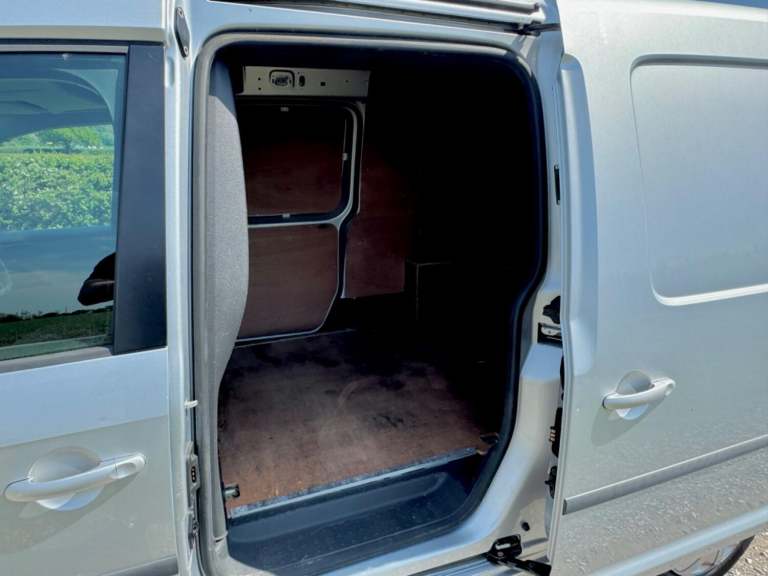 VOLKSWAGEN CADDY MAXI 1.6 TDI C20 CR Trendline MAXI DSG AUTO 2017