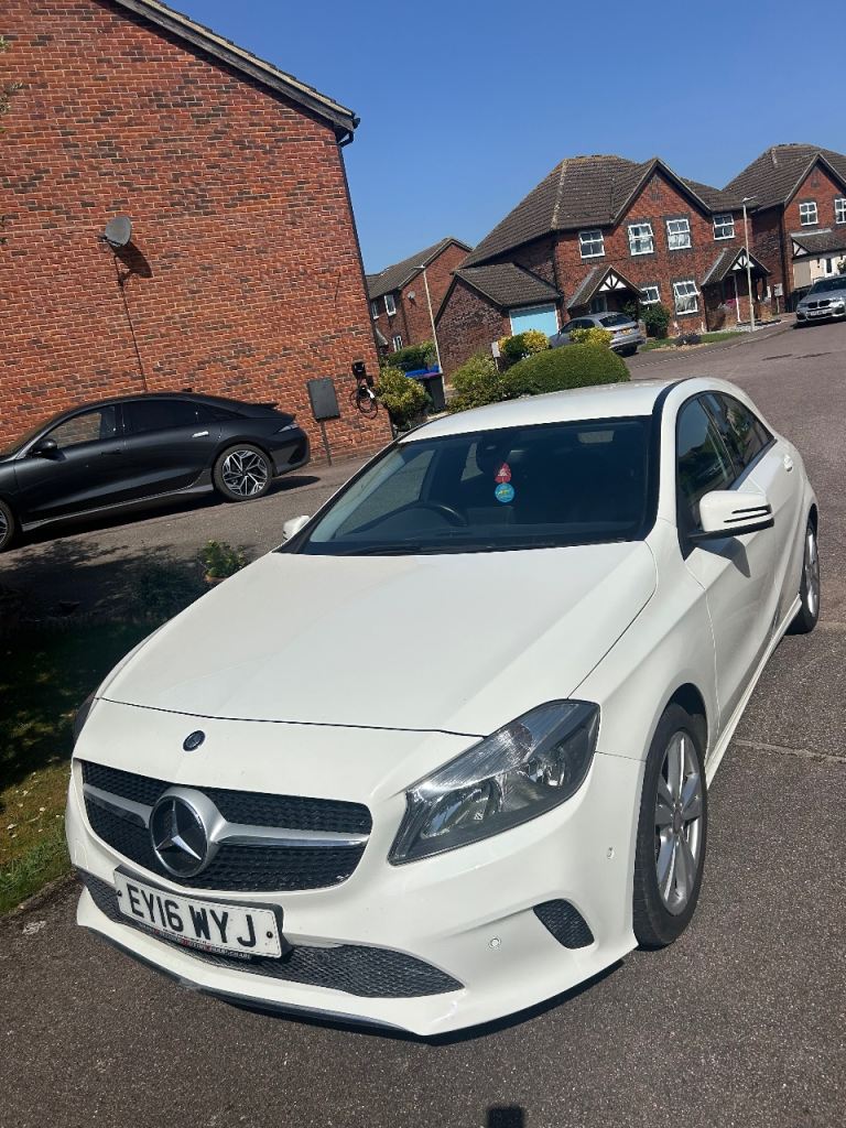 Mercedes-Benz A-Class A180 - Sport Executive Trim - 2016 - White - £6390