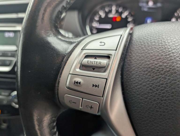 2016 Nissan Qashqai 1.5 dCi Acenta SUV 5dr Diesel Manual 2WD Euro 6 (s/s) (110 ps) BLUETOOTH+HI H...