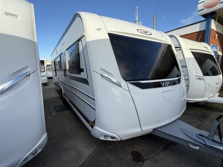 2020 LMC Exquisite 685 VIP 5 Berth fixed Island bed