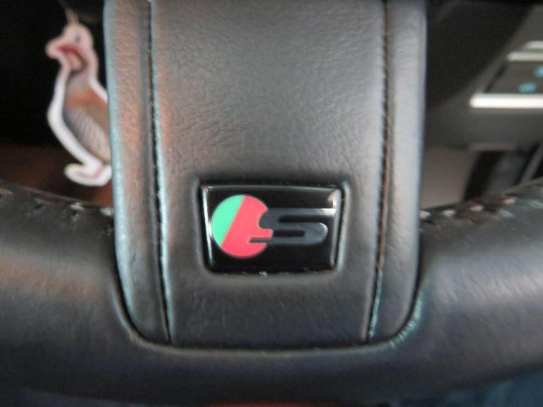 JAGUAR XF 3.0d S V6 Portfolio Sportbrake Auto Euro 5 (s/s) 5dr White Auto Diesel