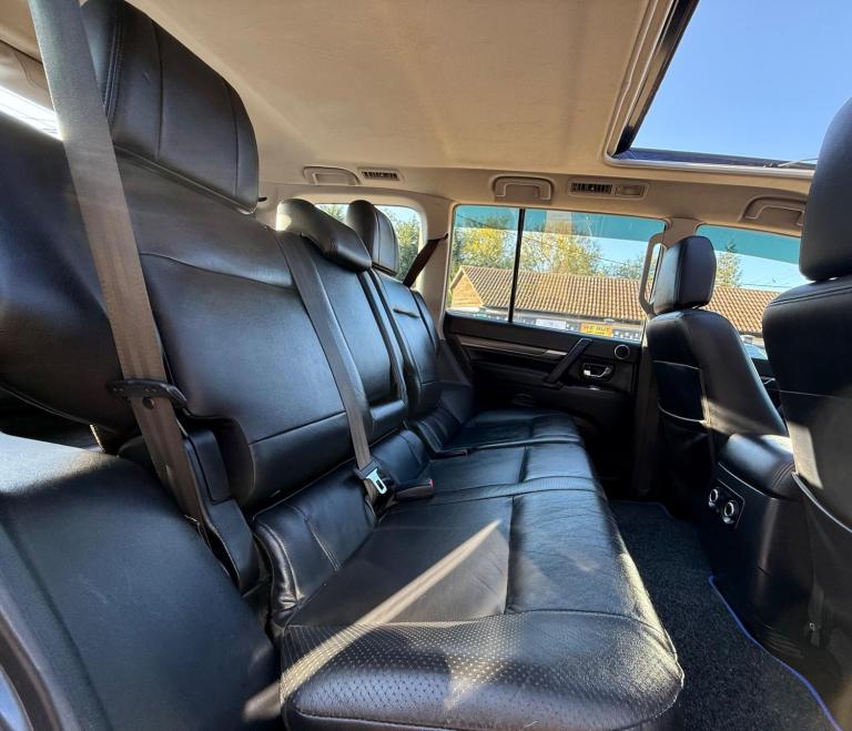 2008 Mitsubishi Shogun 3.2 DI-DC Elegance Auto 4WD Euro 4 5dr LWB Diesel