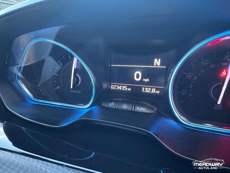 2016 Peugeot 2008 1.2 PureTech Allure 5dr ETG HATCHBACK PETROL Automatic