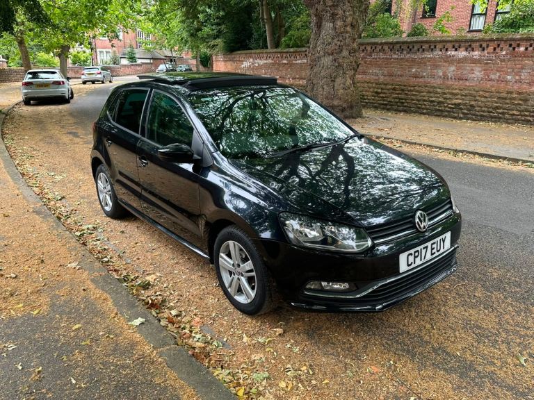 2017 Volkswagen Polo Panroof!!