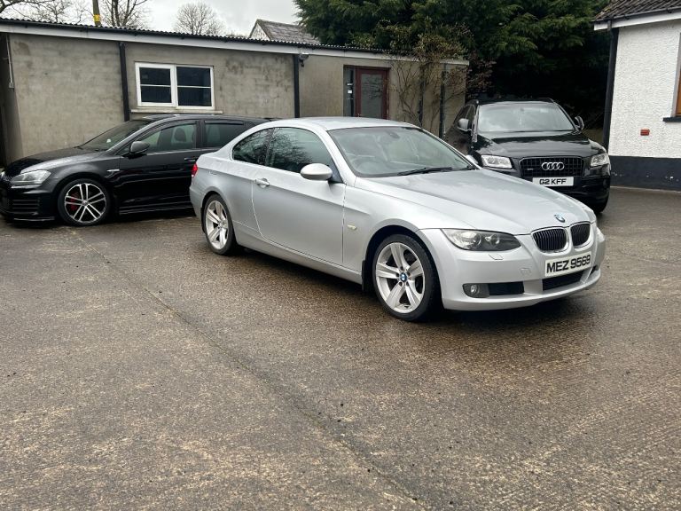2007 BMW E92 325i coupe 